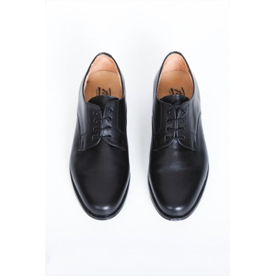 ZAPATO NEGRO MATE SUELA CUERO