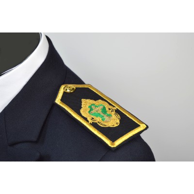  Hombrera bordada a máquina con escudo y reborde