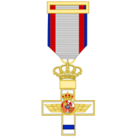Cruz al merito Aeronautico distintivo amarillo