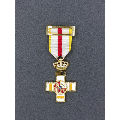 Cruz al merito militar distintivo amarillo